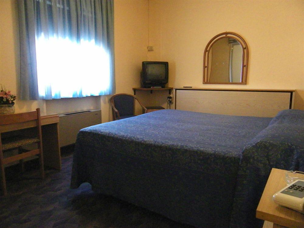 Hotel Astoria Altopascio Eksteriør bilde