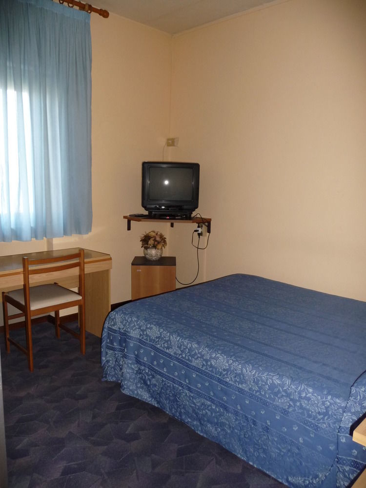 Hotel Astoria Altopascio Eksteriør bilde