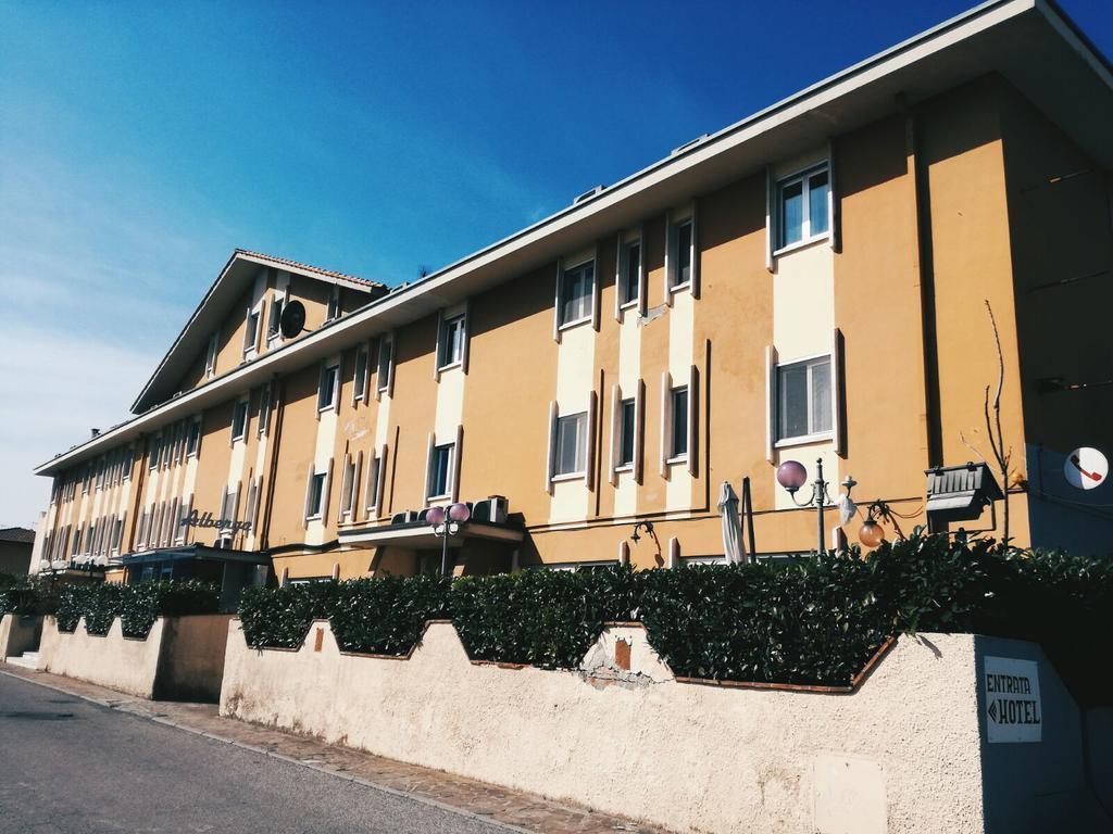 Hotel Astoria Altopascio Eksteriør bilde
